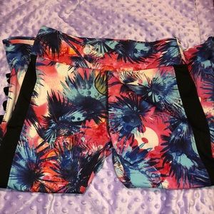 Super cute leggings!